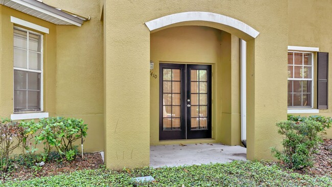 Building Photo - Spacious 3BR/2.5BA two story Citrus Park T...