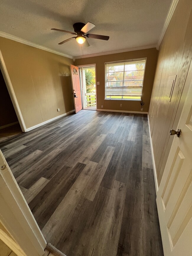 Building Photo - 309 Hickerson Ave