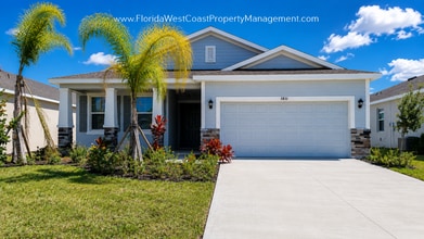 Building Photo - 5831 Silver Palm Blvd