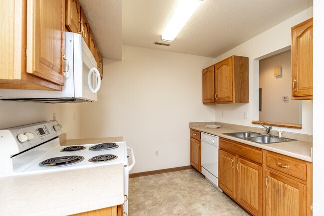 2BR, 2BA - 1,266 SF - Boulder Ridge Apartments and Townhomes