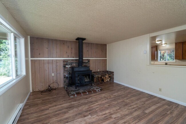 Foto del edificio - 2640 NE Harvey Ln