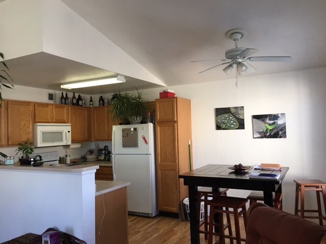 Foto principal - 3002 W Elizabeth St