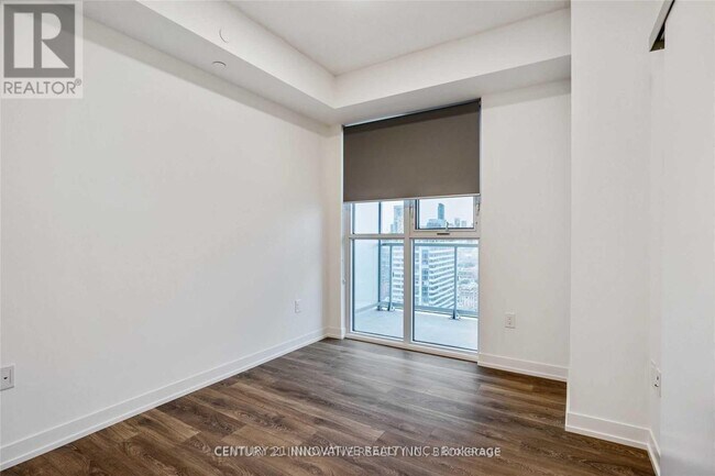 Photo du bâtiment - 15 Lower Jarvis St