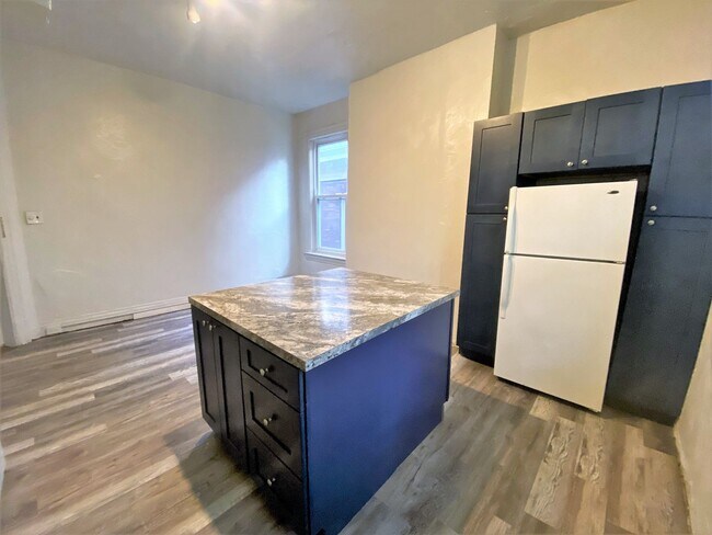 Foto del edificio - Highland Park - Apartments For Rent In Pit...