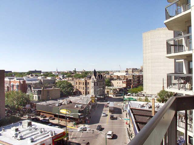 Foto del edificio - 2555 N Clark St