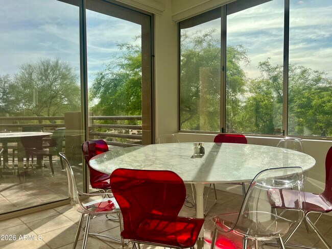 Foto del edificio - 10222 E Southwind Ln