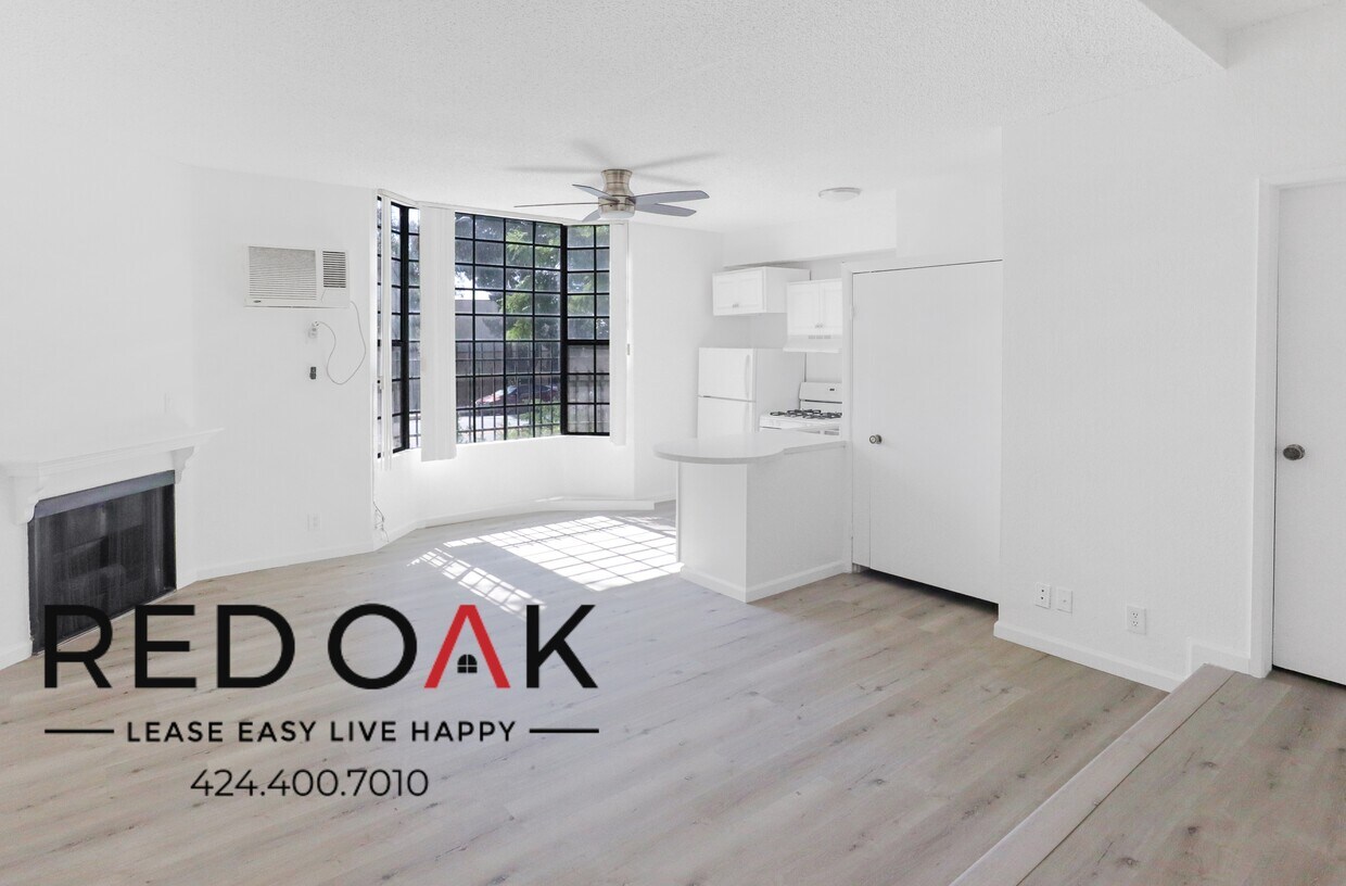 Primary Photo - Fantastic Sunny One Bedroom With Kitchen A...