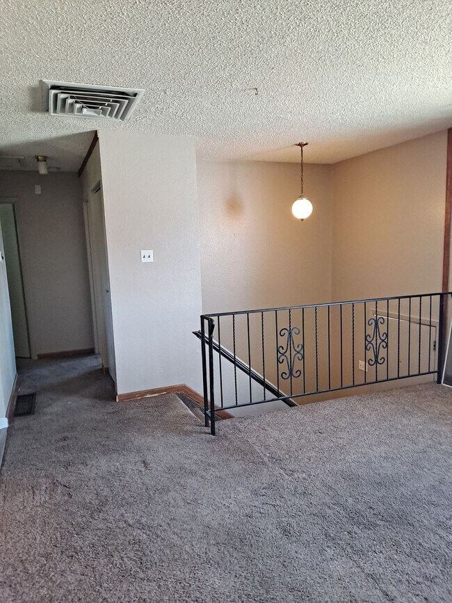 Foto del edificio - 618 Hewitt St