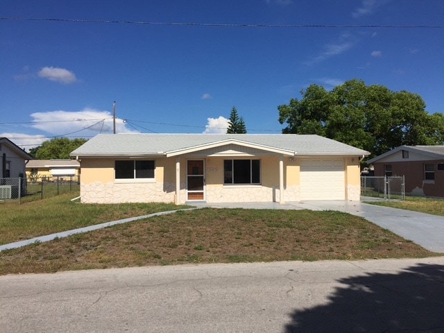 Building Photo - 4549 Kennedy Dr