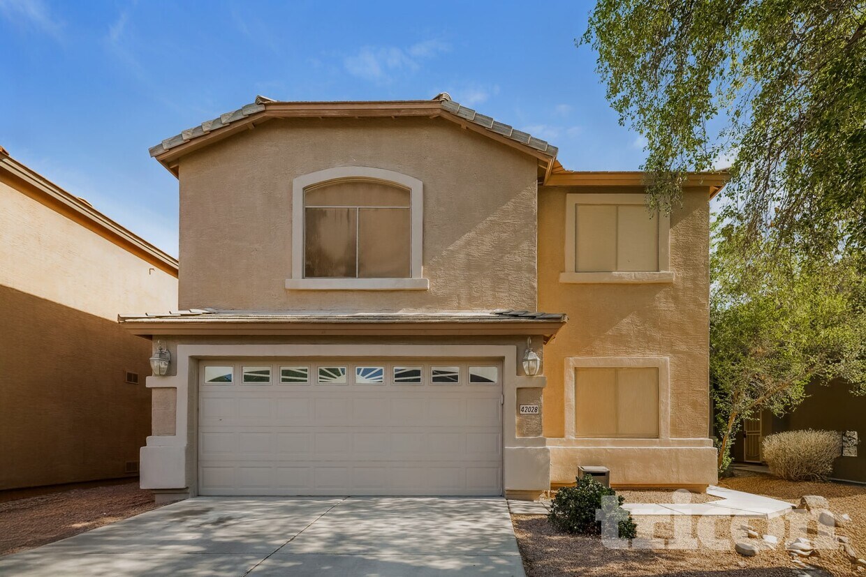 Foto principal - 42028 W Sunland Dr