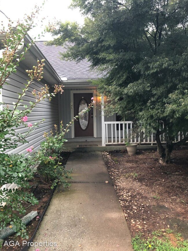 Building Photo - 3 br, 2 bath House - 146 Oak Meadows Dr.