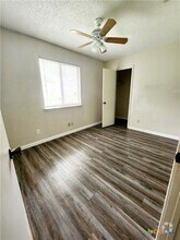 Building Photo - 2010 Dickens Dr