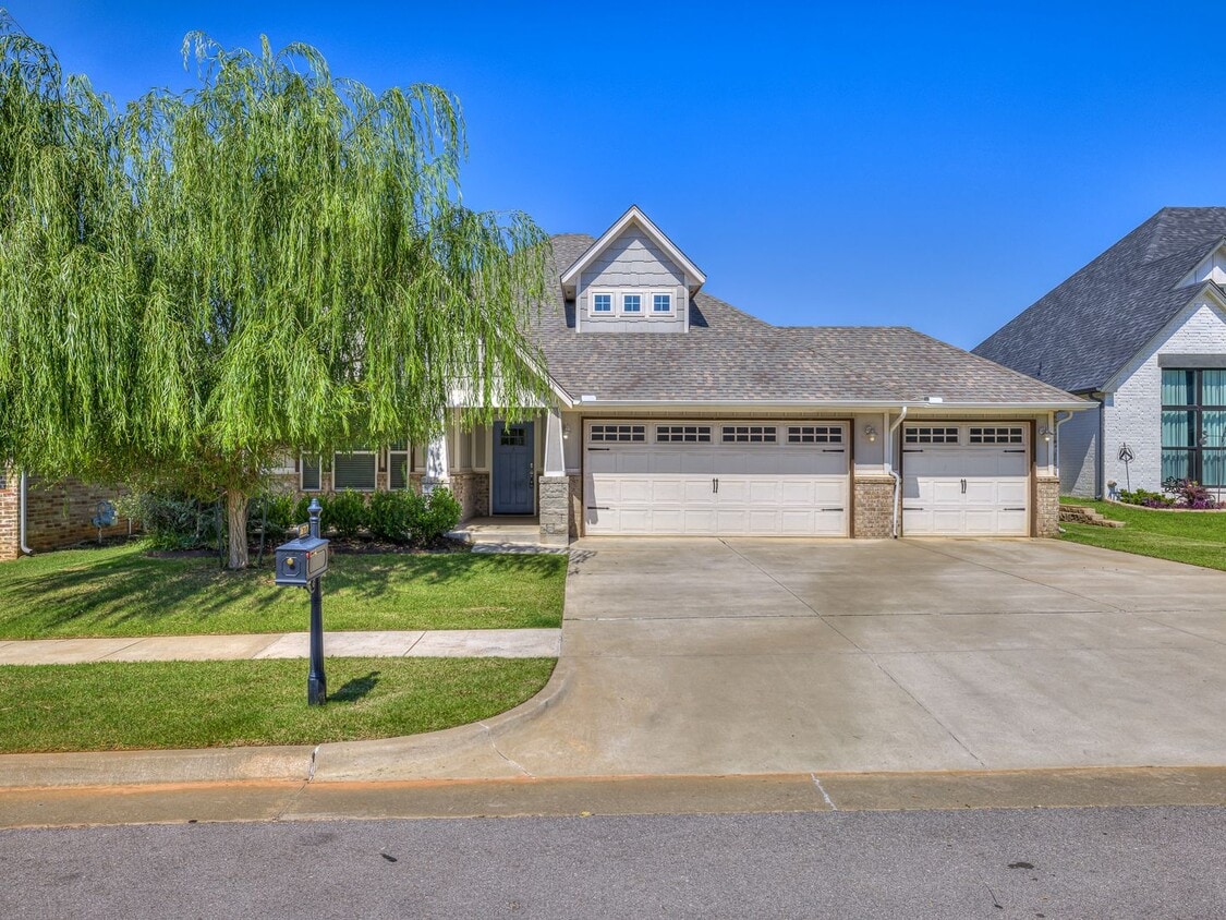 Primary Photo - 3 Bed/2 Bath Beacon Home in Rush Brook Add...