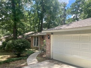 Building Photo - 106 E Wavy Oak Cir