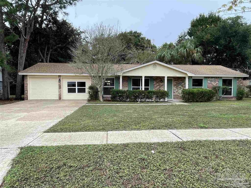 Foto principal - 5745 Leesway Blvd