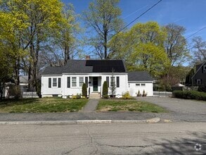 Building Photo - 45 McPhee Rd