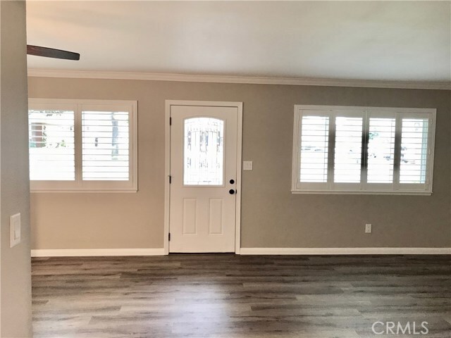 Foto del edificio - 3049 Knollwood Ave