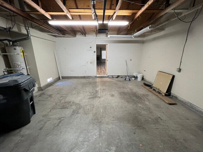 Two car garage - 20231 Village Green Dr