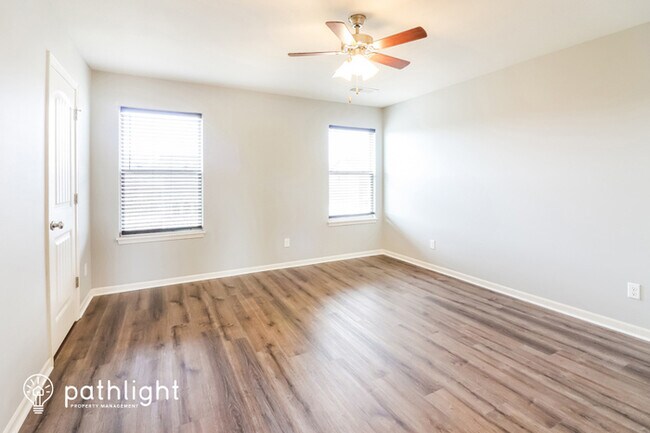Foto del edificio - 12411 Black Oak Circle
