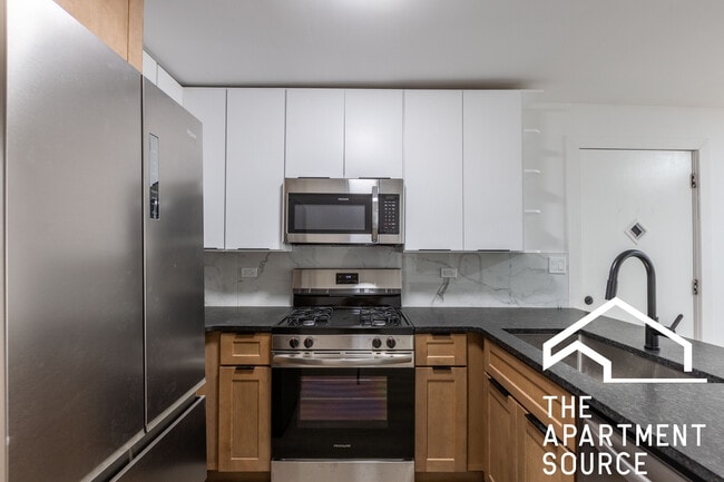 Building Photo - 1841 N Kedzie Ave