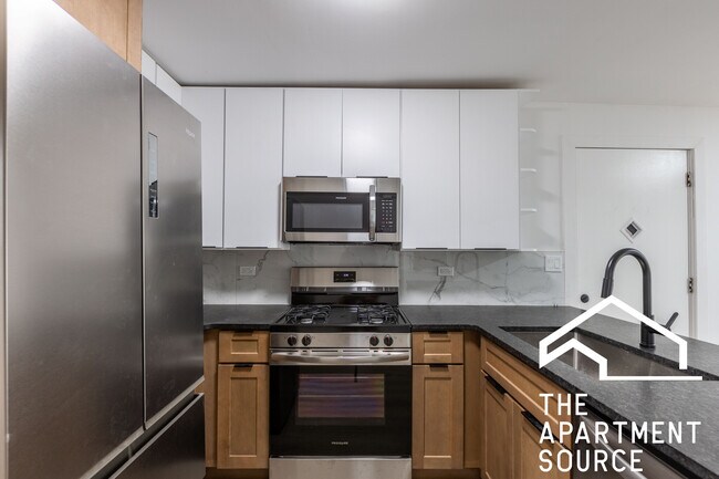 Photo - 1841 N Kedzie Ave Apartment