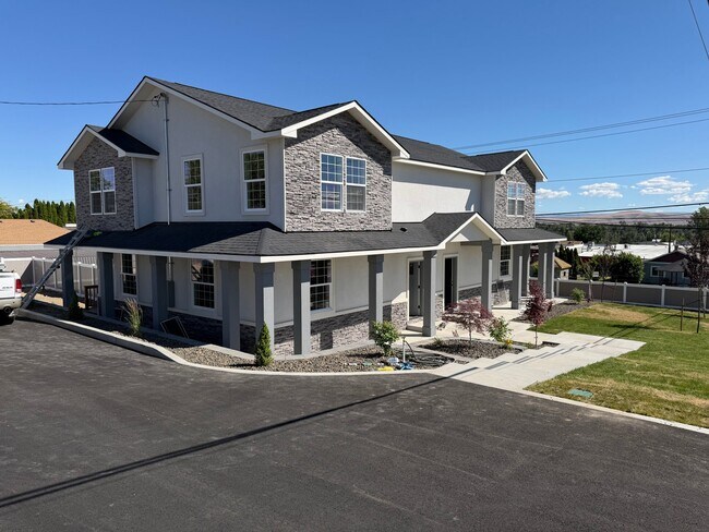 Foto del edificio - 601 2nd Ave