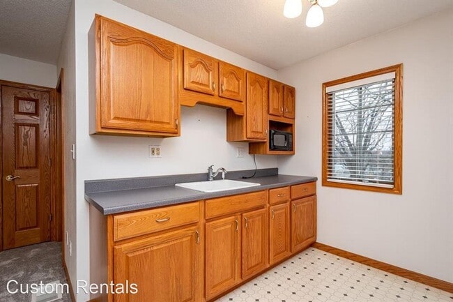 Building Photo - 1 br, 1 bath House - 507 1/2 N High St