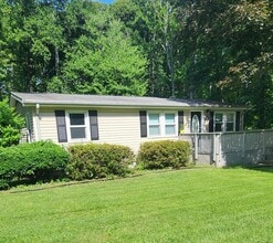 Building Photo - 10708 Elk Dr