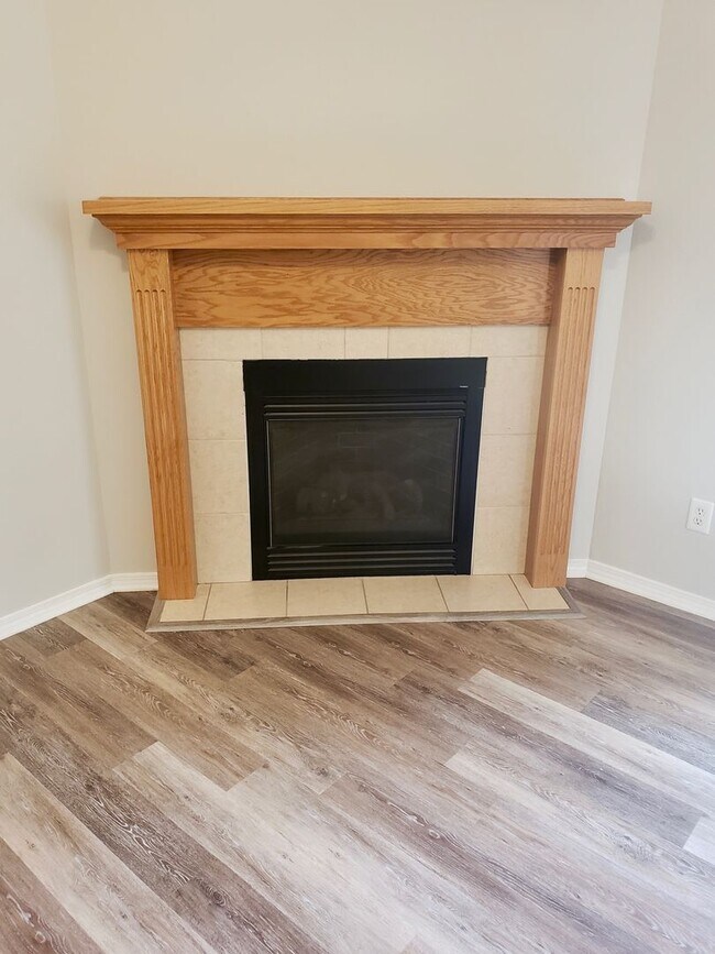 Foto del edificio - Great South East Location...East Battlefield & 65 Area