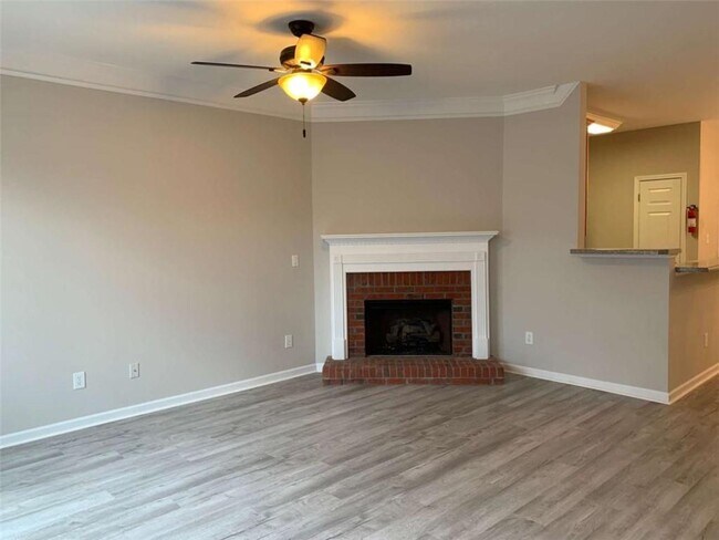 Foto del edificio - 1743 Heights Cir