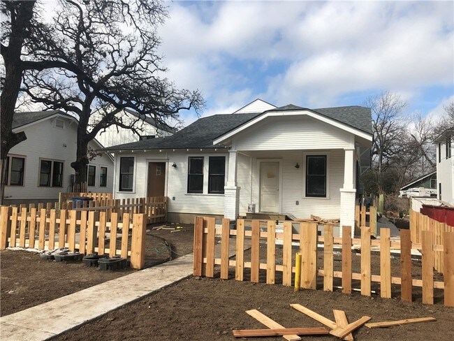 Building Photo - 4004 Avenue C