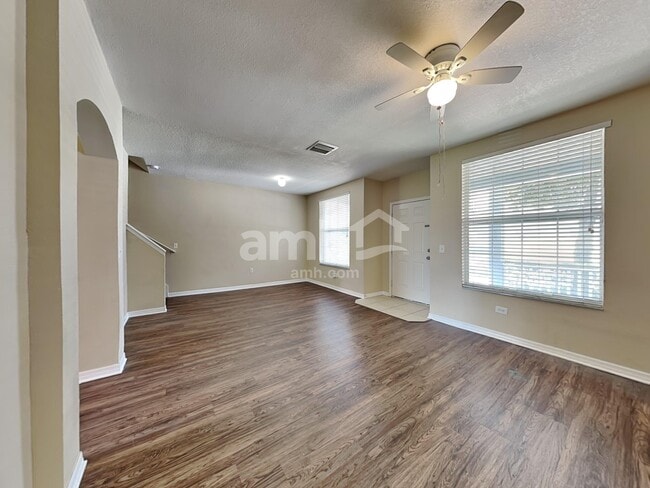 Building Photo - 510 Golden Tree Place