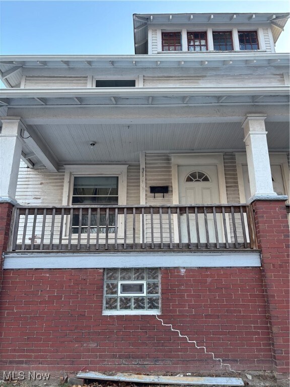 Foto del edificio - 317 E High St