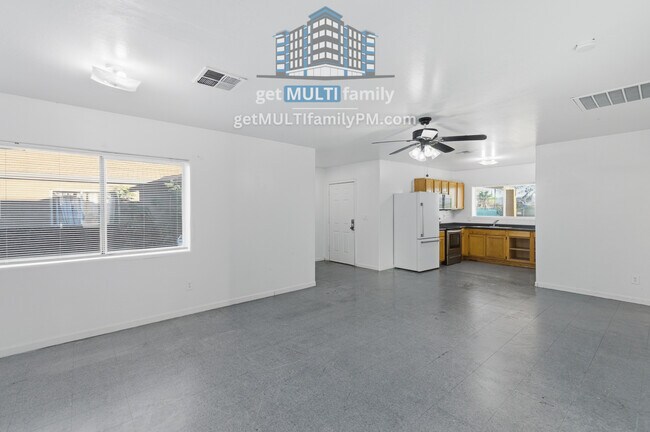 Foto del edificio - 1228 E Apache St