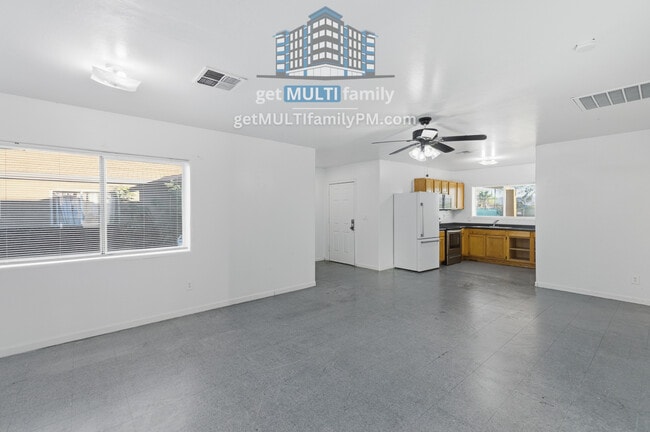 Photo - 1228 E Apache St Apartment