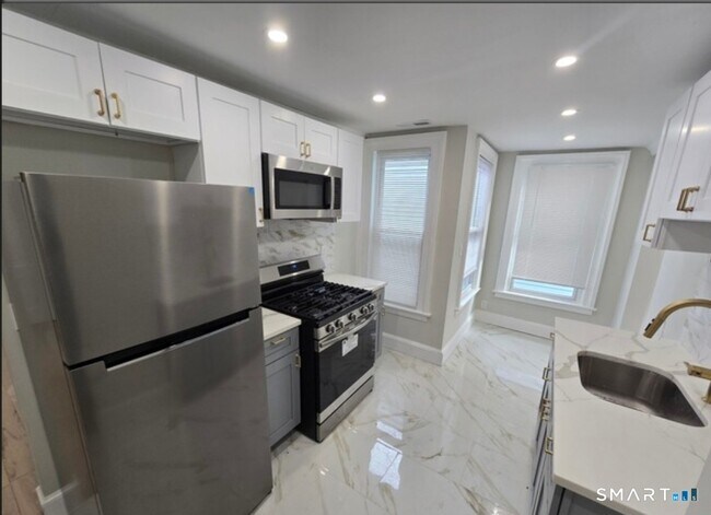 Foto del edificio - 80 Dickerman St