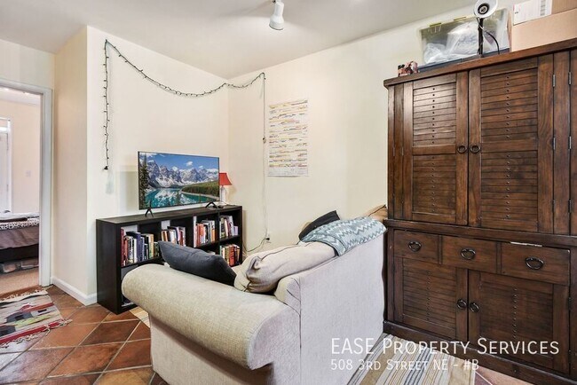 Foto del edificio - 508 3rd St NE