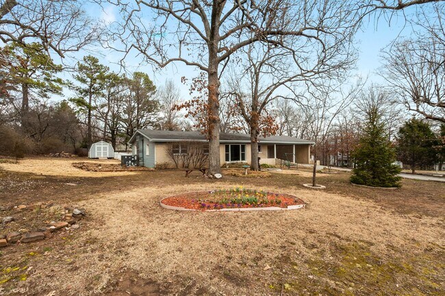 Foto del edificio - 1236 E Township St