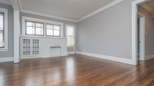 Foto del edificio - 1057 W Foster Ave