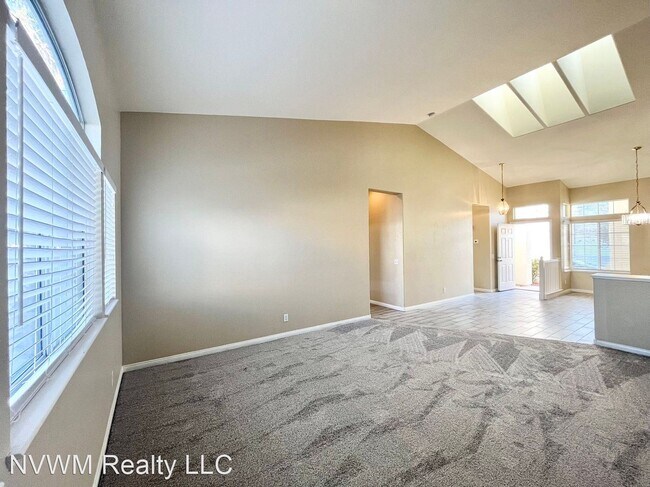 Foto del edificio - 3 br, 2 bath House - 9316 Evergreen Canyon Dr