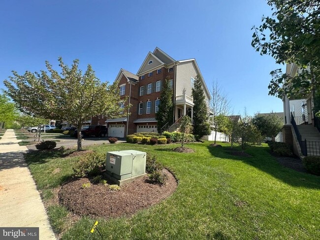 Building Photo - 4512 Grazing Way