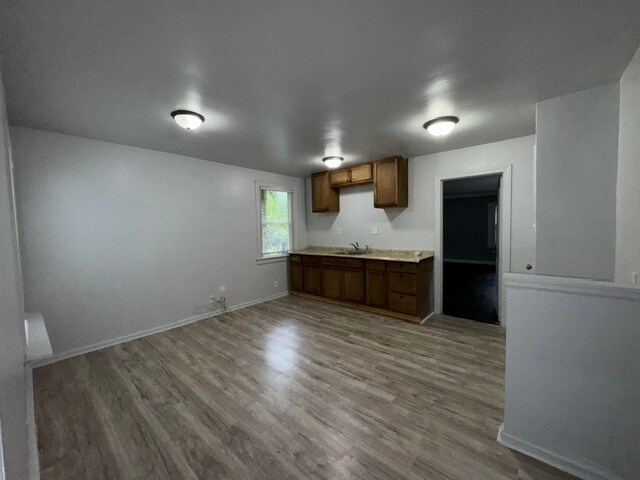 Foto del edificio - 16572 Beaverland St