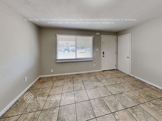 Foto del edificio - 4102 N 71st Ln