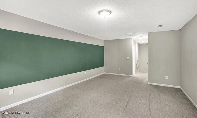 Building Photo - 2651 Firethorn Ave