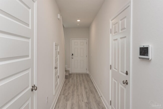 Building Photo - 8706 Meadow Flower Ln