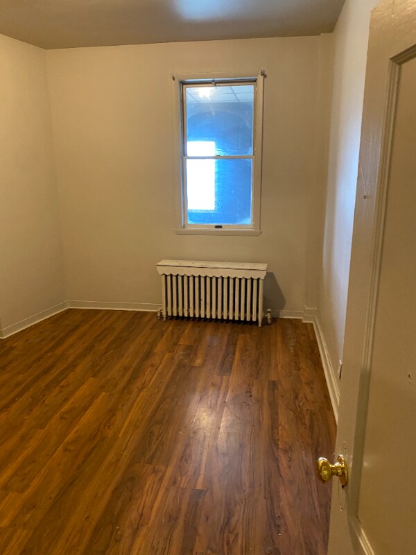 Building Photo - 9 E Main St