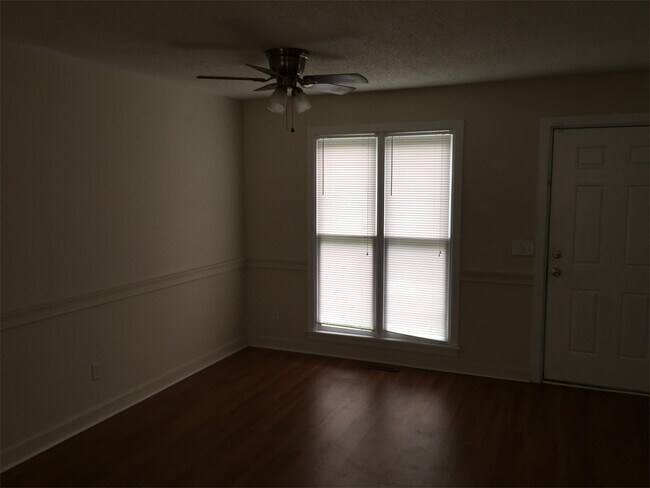 Foto del edificio - 217 Camp Sunrise Rd NW