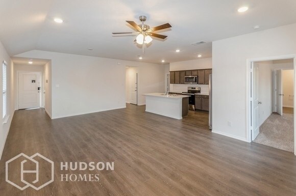 Foto del edificio - NEW CONSTRUCTION NOW AVAILABLE! - 4324 Pyr...