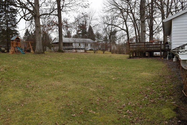 Building Photo - 2261 Red Oak Ln