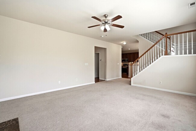 Foto del edificio - WAKEFIELD HOME WITH 4 BEDROOMS- GREAT HOME!